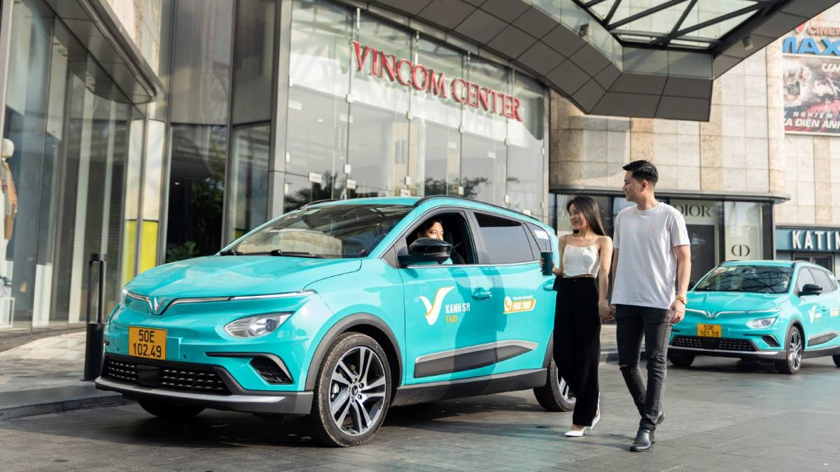 Hotline, số tổng đài taxi VinFast, Taxi xanh SM hỗ trợ khách hàng